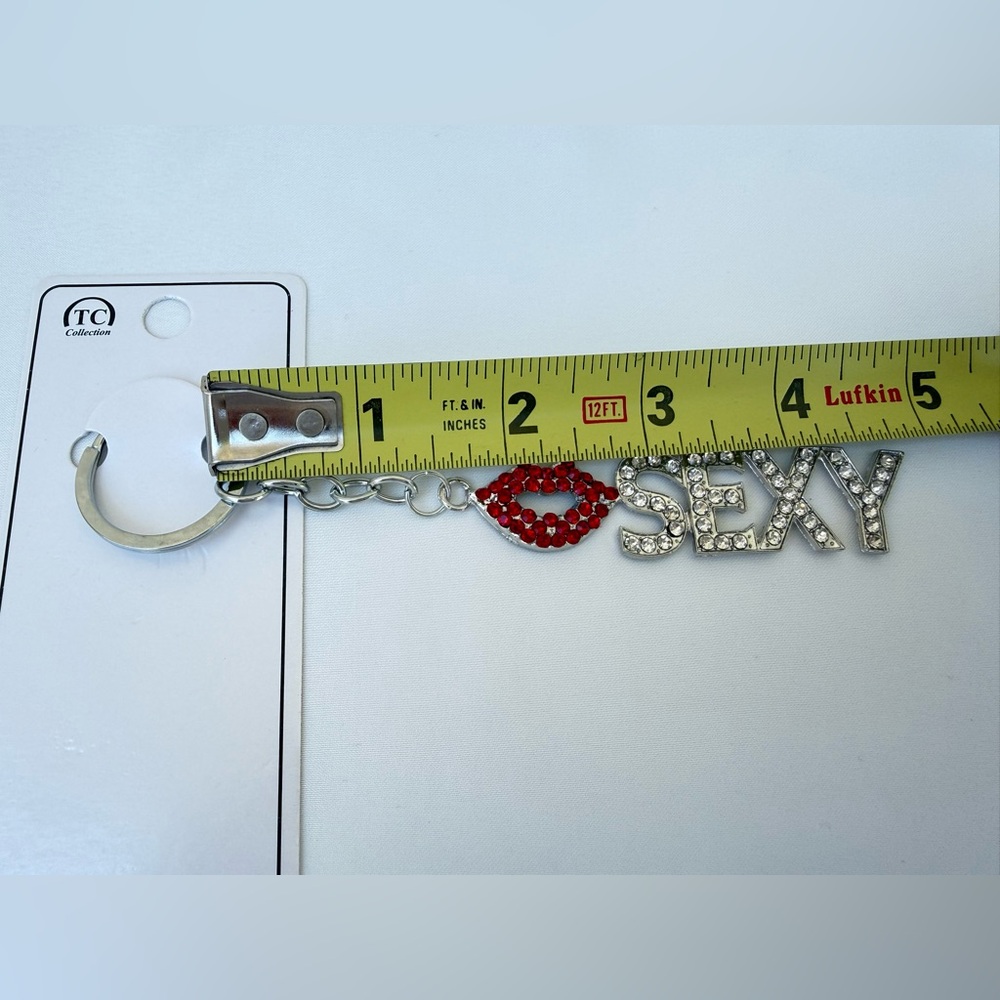 Rhinestone 'SEXY' Keychain with Red Lip Charm - Picture 2 of 5
